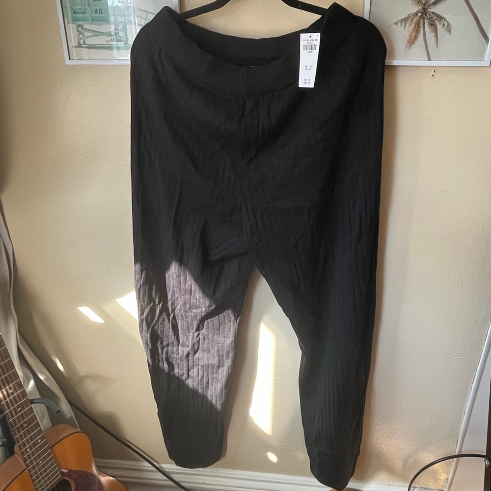 Abercrombie & Fitch NWT size XL straight sweats black